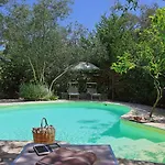 Lili Luxury גאיוס