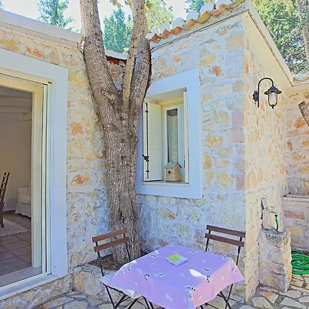 ヴィラ Lili Luxury ガイオス